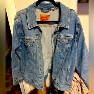 Levi's jean jacket
